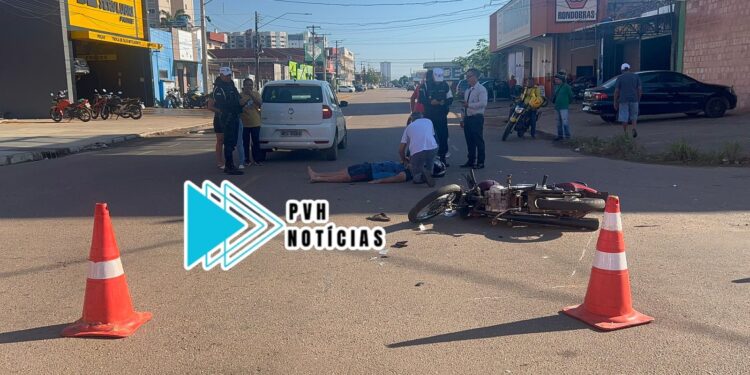 URGENTE: Motociclista quebra braço e perna em grave acidente no centro de Porto Velho
