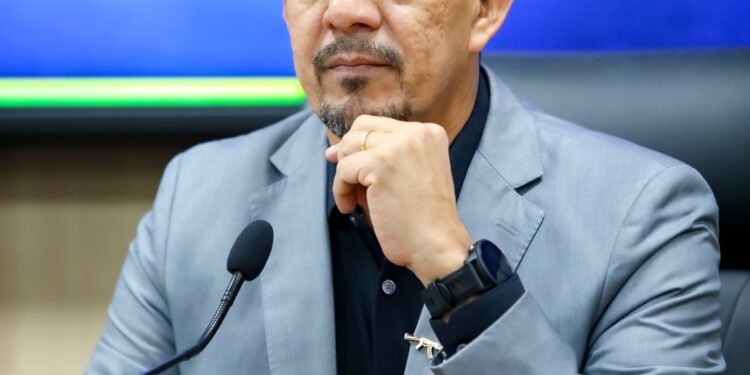 Eyder Brasil destina mais de R$ 450 mil para escolas de Porto Velho e Ariquemes