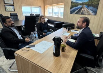 Deputado Laerte Gomes recebe representantes da Cobaro