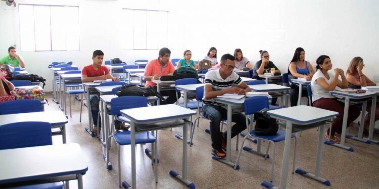 Solicitação do deputado Alan Queiroz por EJA na área rural de Machadinho D’Oeste tem avanços