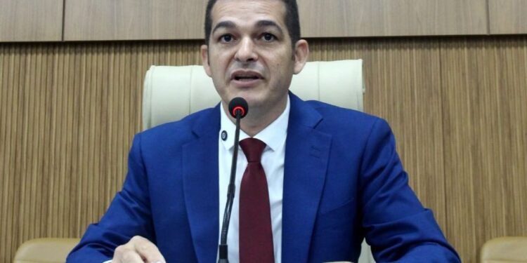 TRE realizará atendimentos em União Bandeirantes, informa vereador Adalto