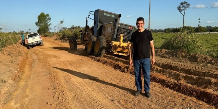 Vereador Adalto fiscaliza recuperação de estradas e cobra melhorias no transporte escolar em União Bandeirantes