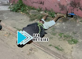 URGENTE: Suspeito de roubo é amarrado e surrado pela população no centro