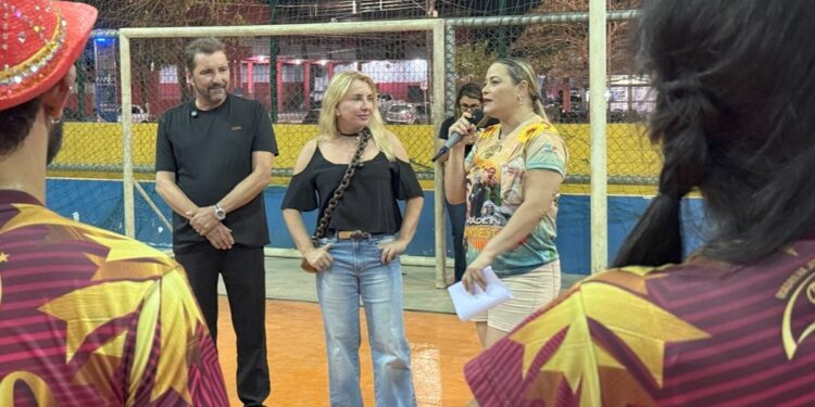 Ieda Chaves impulsiona cultura e tradição com recursos à quadrilha “A Roça é Nossa”