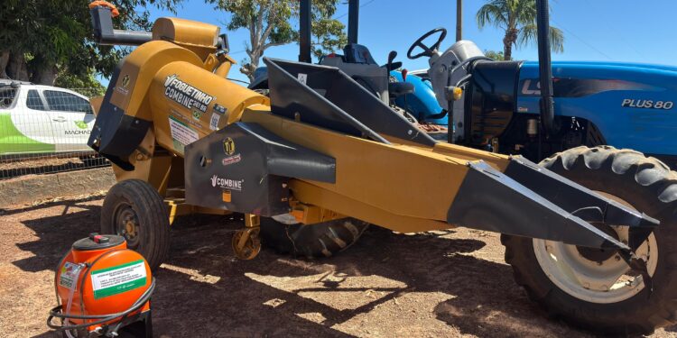 Deputado Alan Queiroz entrega equipamentos agrícolas para fortalecer produtores rurais de Ouro Preto do Oeste