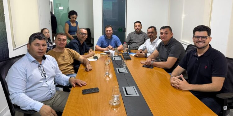 Deputado Laerte Gomes articula regularização fundiária do bairro BNH, antiga Cohab, em Ji-Paraná