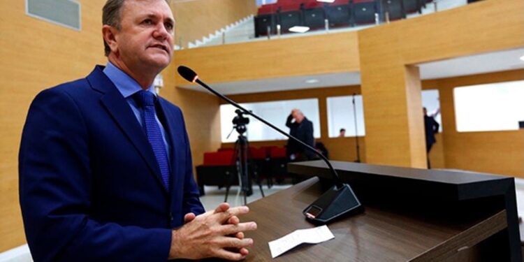 Deputado Luizinho Goebel anuncia projeto de atendimento exclusivo para mulheres em Vilhena