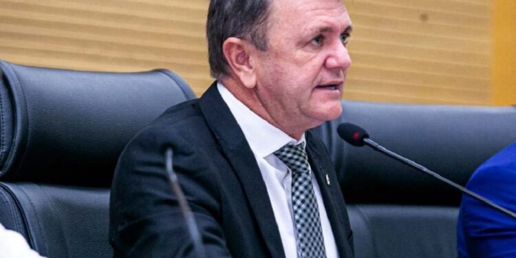 Deputado Luizinho Goebel solicita do Governo Marcos Rocha reforma e ampliação do prédio da EMATER em Cabixi