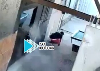 VÍDEO: Homem escapa de tiroteio durante ataque de facção no centro