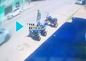 VÍDEO: Ladrão é filmado furtando capacete na zona sul da capital