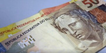 Caixa libera abono salarial para nascidos em setembro e outubro