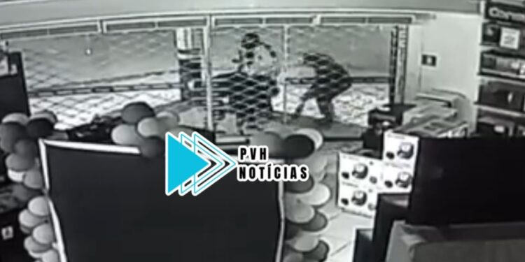 VÍDEO: Câmera flagra quadrilha invadindo loja Gazin e furtando TVs em Porto Velho