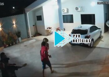 VÍDEO: Bandidos roubam arma, dinheiro e carro depois de agredirem esposa de empresário