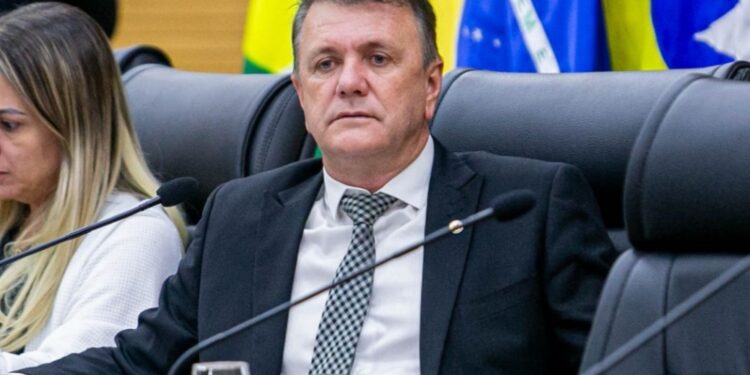 Luizinho Goebel solicita ao Governo do Estado a construção de nova sede da Sedam