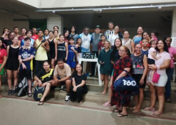 Eyder Brasil garante transporte e leva delegação de Rondônia à 3ª Copa Bolpebra de Natação no Acre