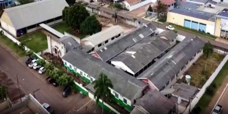 Deputado Luizinho Goebel solicita do Governo Marcos Rocha a reforma estrutural e elétrica da Escola Floriano Peixoto