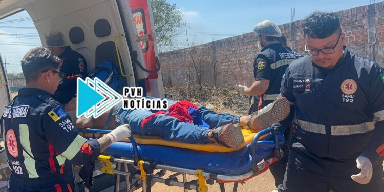 IDENTIFICADO: Apenado reeducando é atacado a tiros após sair de prédio da prefeitura na capital