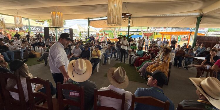 Deputado Alex Redano participa da abertura da Agroari 2025 e defende equilíbrio entre políticas ambientais e fortalecimento do agronegócio
