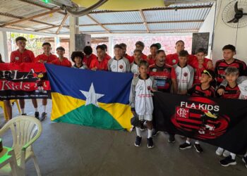 Com apoio do deputado Laerte Gomes, 50 jovens de projeto social embarcam para teste no Flamengo