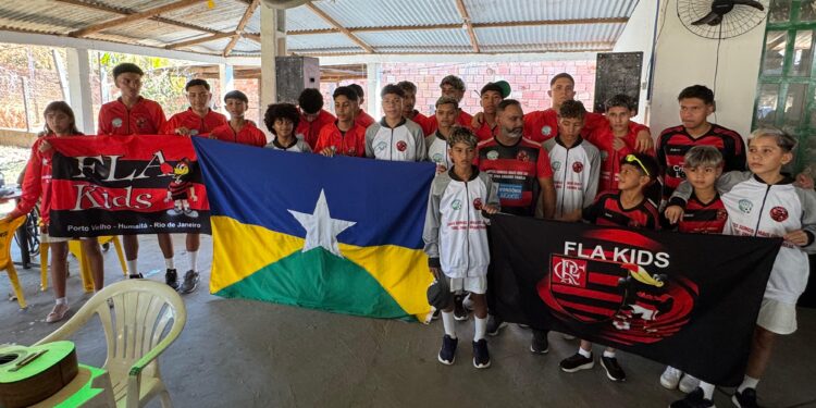 Com apoio do deputado Laerte Gomes, 50 jovens de projeto social embarcam para teste no Flamengo