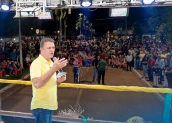 Deputado Luizinho Goebel presente na festa de 37 anos de Cabixi