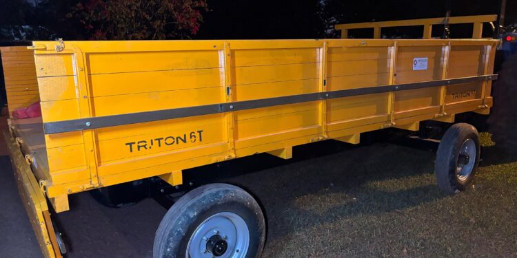 Deputado Alan Queiroz entrega implementos agrícolas no valor de R$ 35 mil para pequenos produtores em Alvorada Oeste