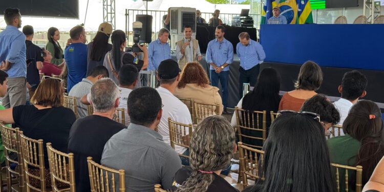 Cássio Gois participa da abertura do estande da Alero na 4ª edição da Cafecau em Cacoal
