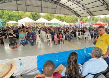 Luizinho Goebel participa do 1º Encontro dos Produtores Rurais de Chupinguaia