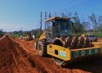 Manutenção na RO-460 entre a BR-364 e o distrito de Rio Pardo é intensificada após solicitação do deputado Alan Queiroz