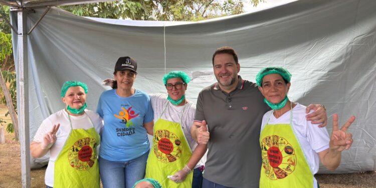 Deputado Alex Redano participa de ação social em Ariquemes