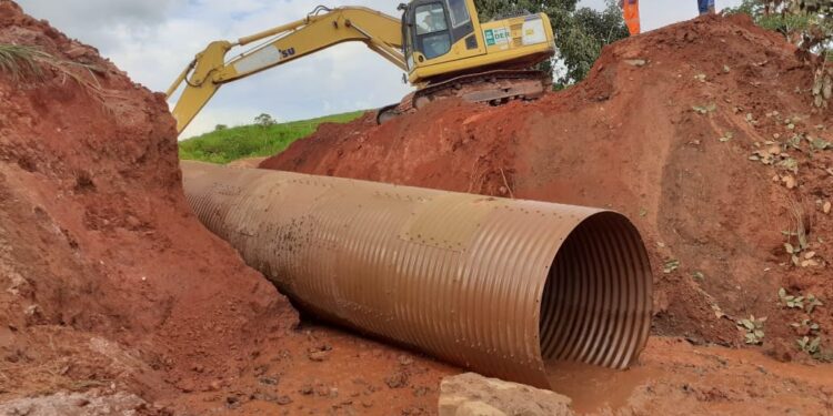 Deputado Alex Redano solicita implantação de tubos armcos na RO-140 em Rio Crespo