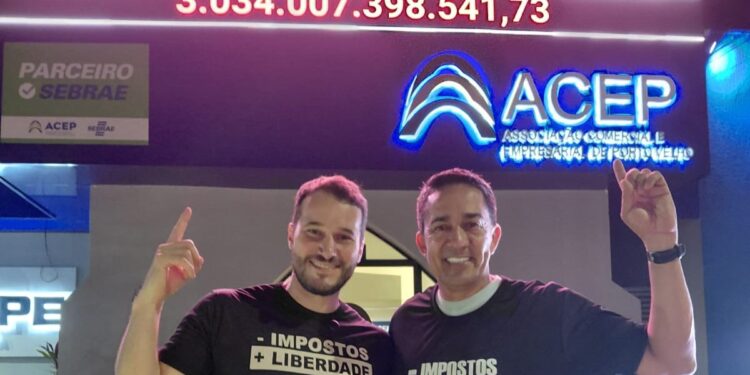 Eyder Brasil participa do lançamento do 1º impostômetro da região Norte em Porto Velho