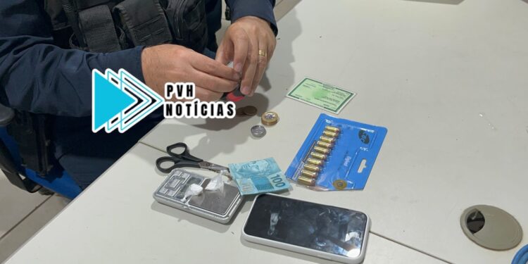 VIDA PREGRESSA: Adolescente que passeava de moto app é flagrado com drogas e munições na zona leste
