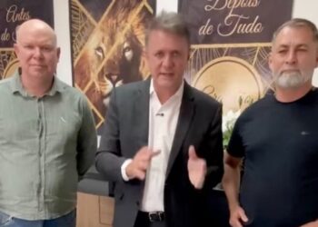 Deputado Luizinho Goebel recebe em seu gabinete vereador e secretário de Ministro Andreazza