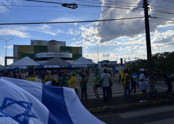Única política de direita a se manifestar, vereadora Sofia Andrade protesta contra visita de Lula a Rondônia