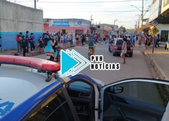NA SAÍDA: Criança é atropelada por moto em frente de escola na zona leste