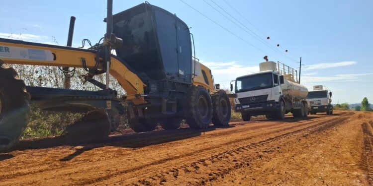 DER atende solicitação do deputado Alex Redano e inicia recuperação da RO-459 entre Alto Paraíso e o Garimpo Bom Futuro