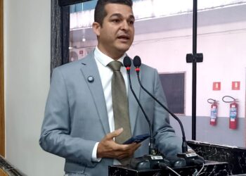 Vereador Adalto defende emancipação dos distritos e reforça apoio à PLP 137/2015 em sessão da Câmara