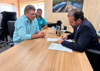 Laerte Gomes intensifica sua agenda de trabalho e reforça seu compromisso com o desenvolvimento dos municípios