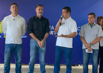 Vereador Adalto prestigia entrega de 34 novos microscópios para o Laboratório Municipal de Porto Velho