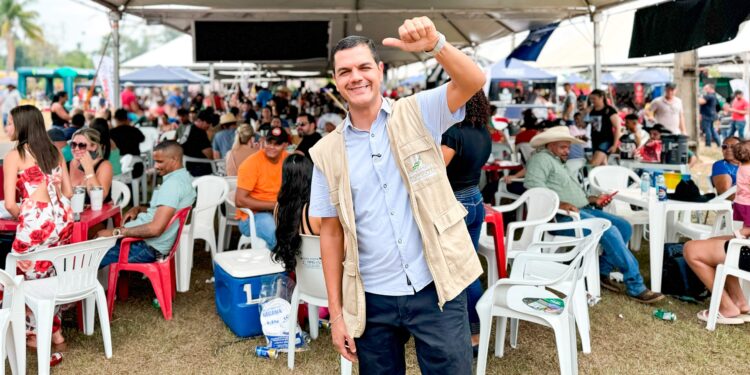 Cássio Gois prestigia 16º Festa da Linguiça em Cacoal