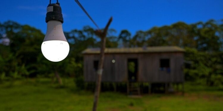 Deputado Alan Queiroz solicita prorrogação do “Programa Luz para Todos” no estado de Rondônia