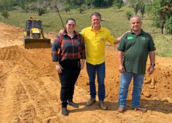 Deputado Luizinho Goebel destina recursos para recuperação de estradas em Campo Novo de Rondônia