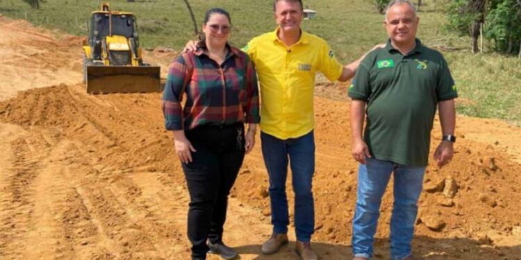 Deputado Luizinho Goebel destina recursos para recuperação de estradas em Campo Novo de Rondônia