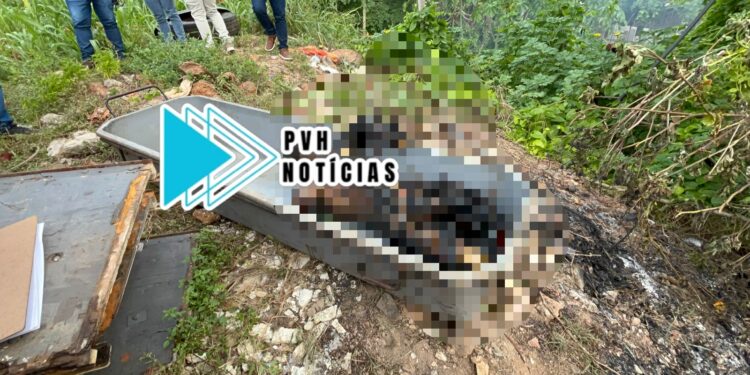 MICROONDAS: Homem é morto a tiros e corpo carbonizado em pneus no centro de Porto Velho