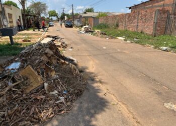 Vereador Edimilson Dourado acompanha demandas sobre entulhos no Bairro Cidade Nova