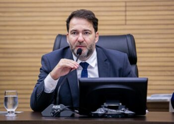 Deputado Alex Redano apresenta indicação para instalação de totens de monitoramento em Alto Paraíso