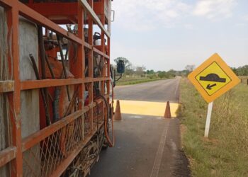 Deputado Alan Queiroz atende pedido da comunidade e garante instalação de quebra-mola na Linha C-3, em Urupá