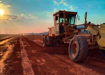Infraestrutura em foco: deputado Alan Queiroz solicita realização de obras de recuperação na RO-005