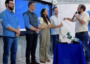 Laerte Gomes participa de entrega de Kits Profissionalizantes com o Governo de Rondônia